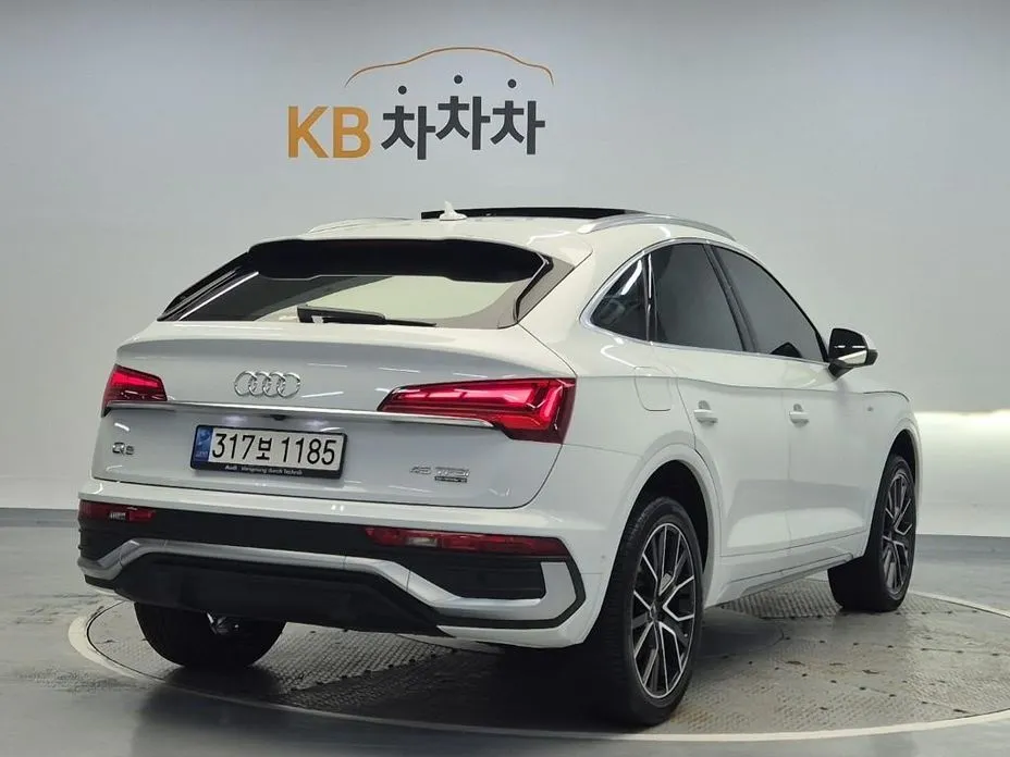 Audi Q5 2022 из KR, фото 4