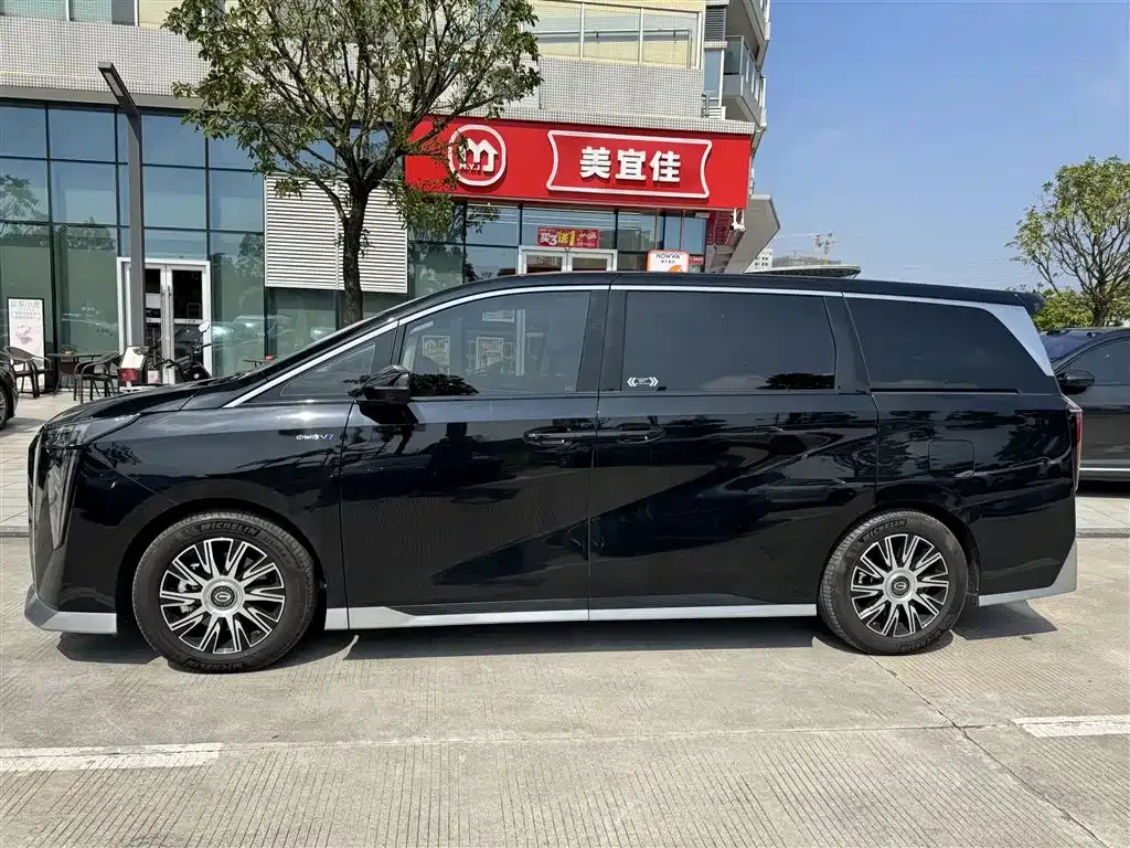 GAC Motor Trumpchi E9 — фото 7