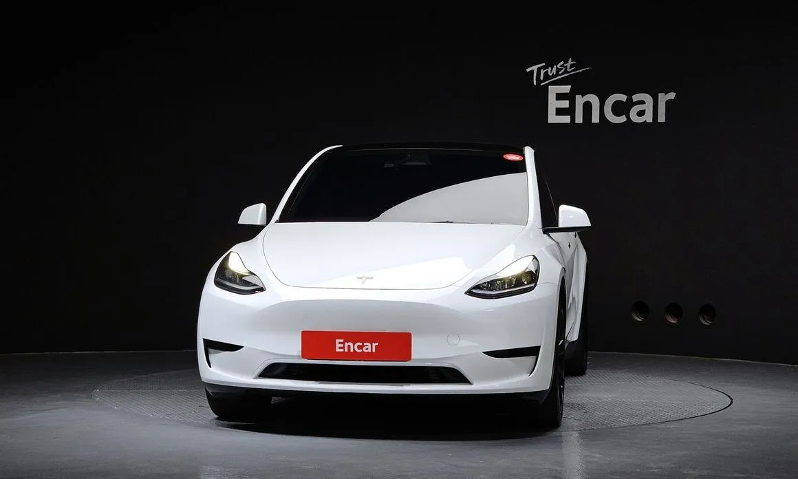 Tesla Model Y — фото 5