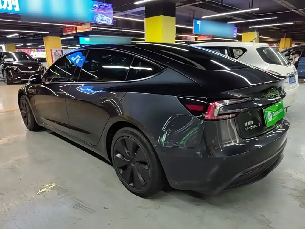 Tesla Model 3 — фото 3