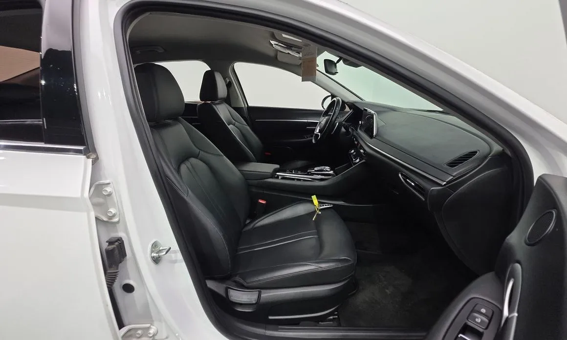 Hyundai Sonata 2022 из KR, фото 3