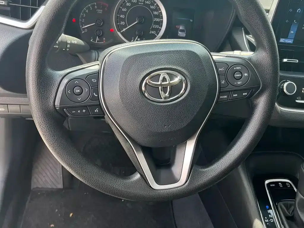 Toyota Corolla 2023 из CN, фото 2