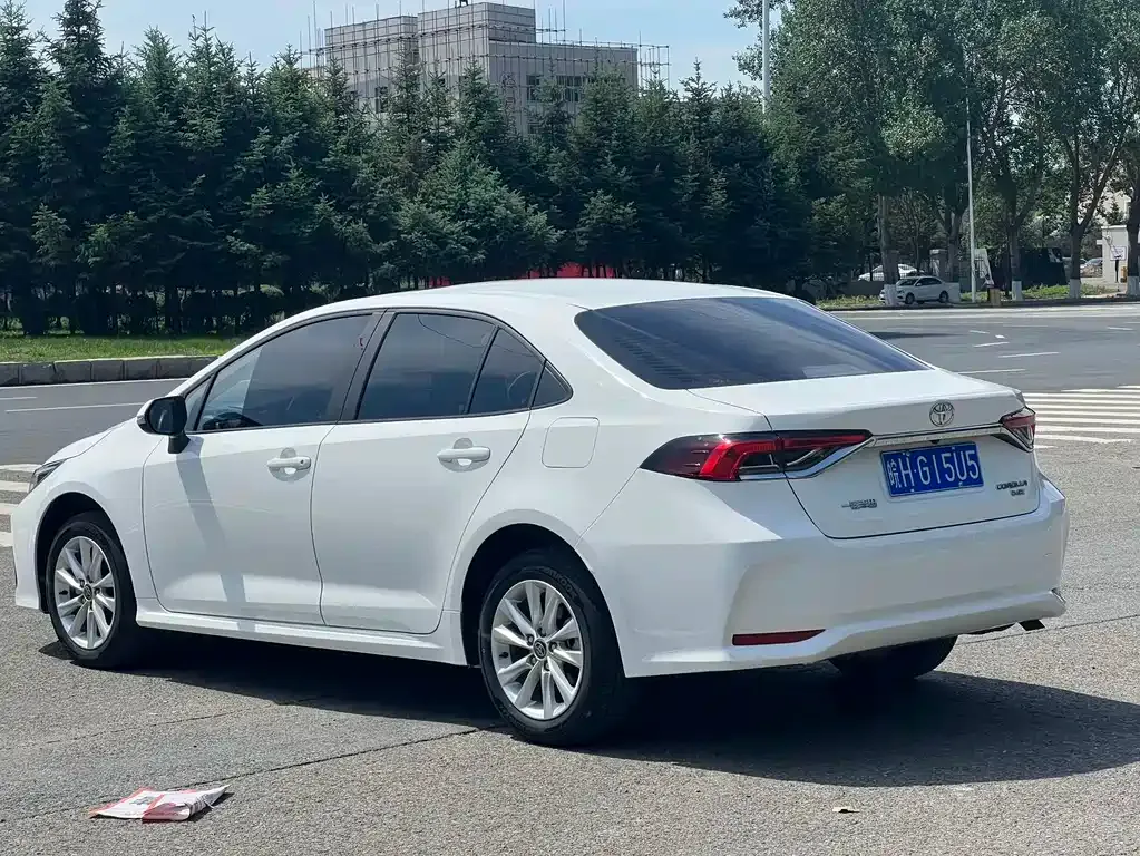 Toyota Corolla 2023 из CN, фото 9