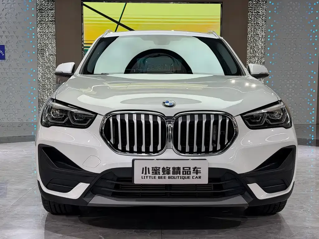 BMW X1 — фото 7