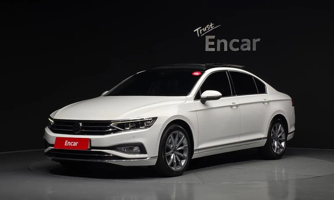 Volkswagen Passat — фото 1