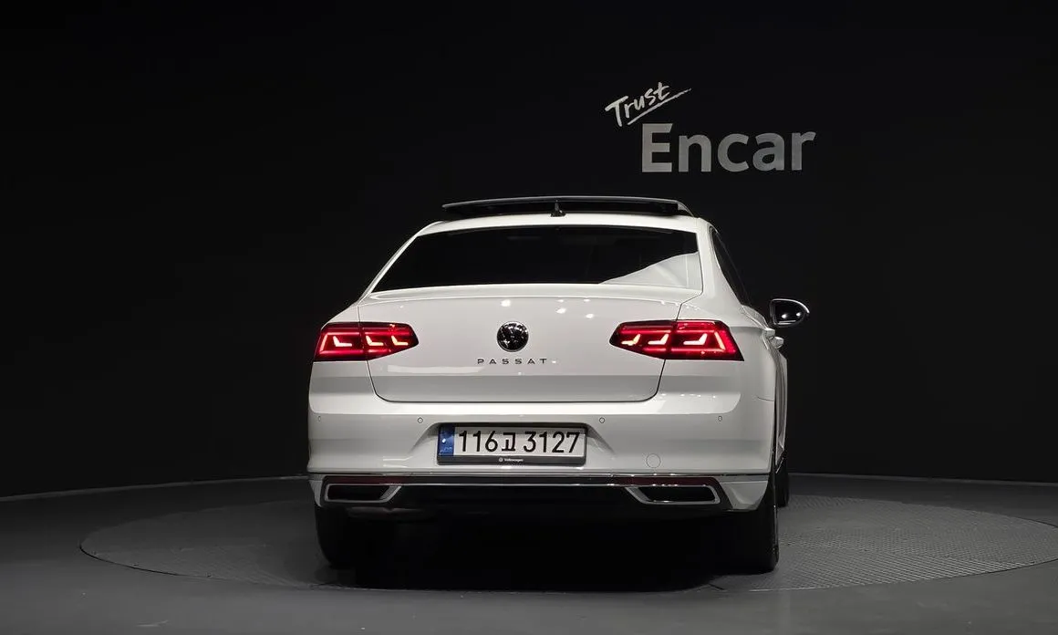 Volkswagen Passat — фото 6