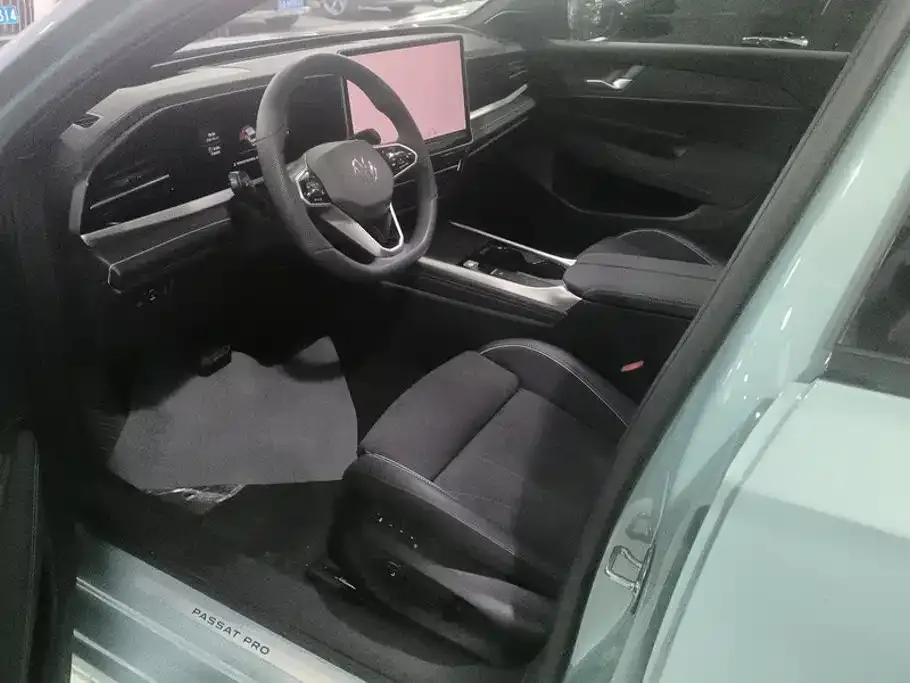 Volkswagen Passat — фото 10