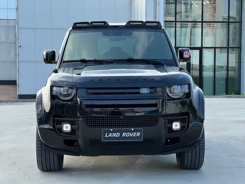 Land Rover Defender — фото 10