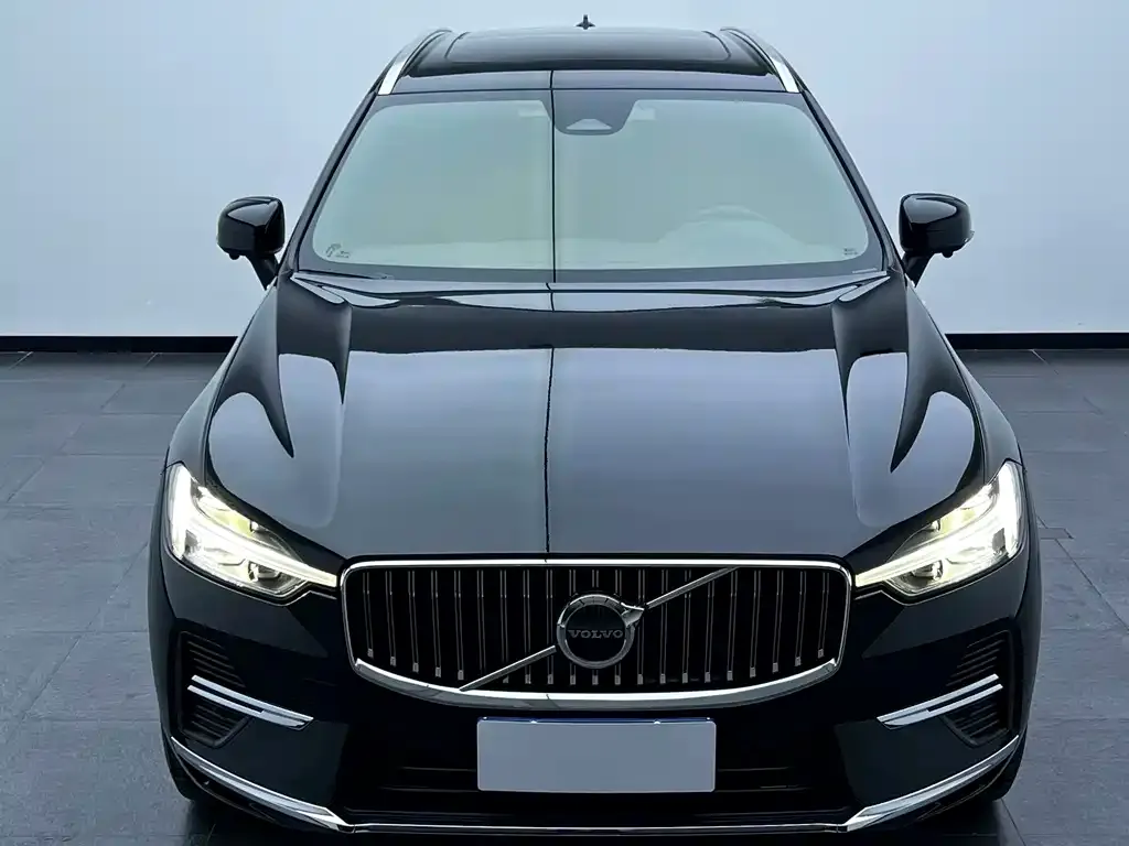 Volvo XC60 — фото 2
