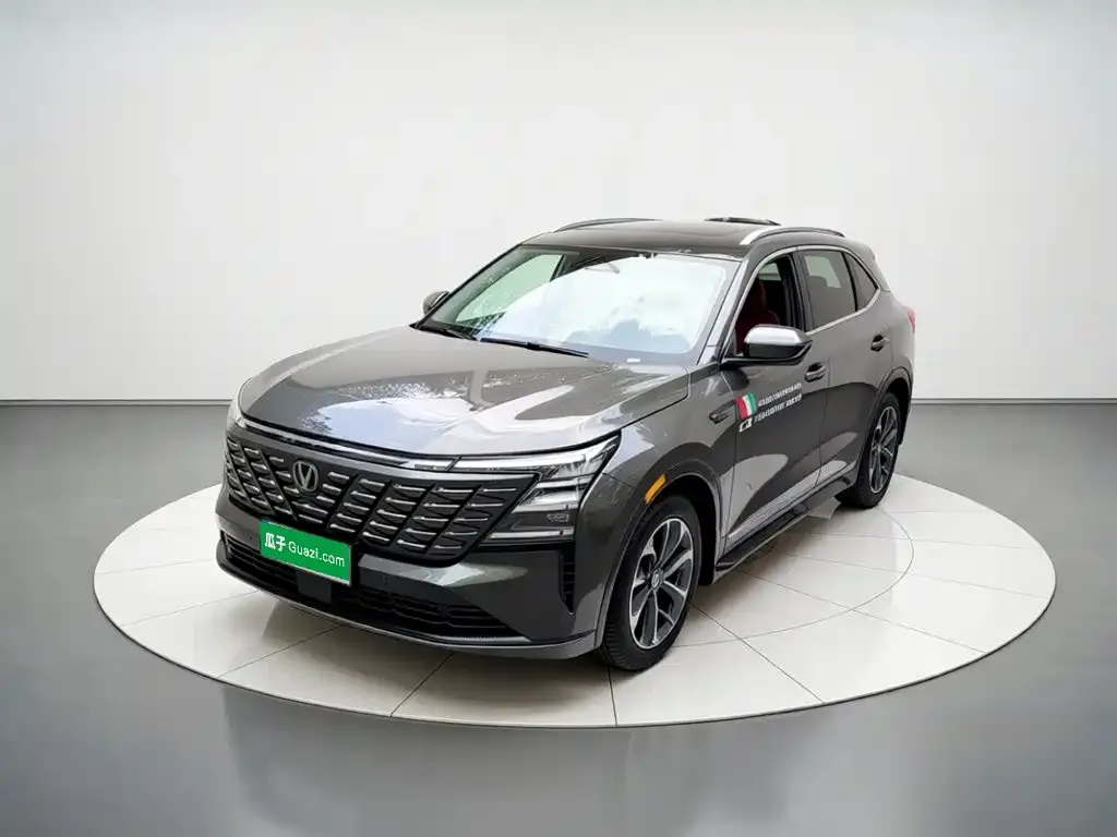 Changan CS75PLUS — фото 1