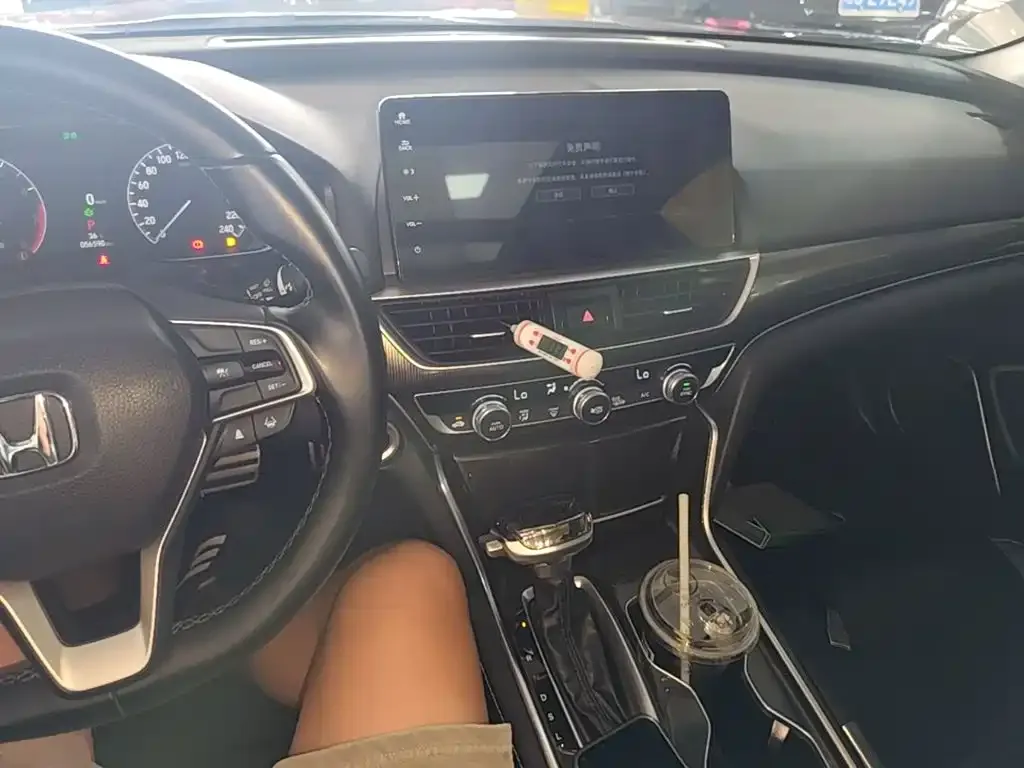 Honda Accord — фото 2
