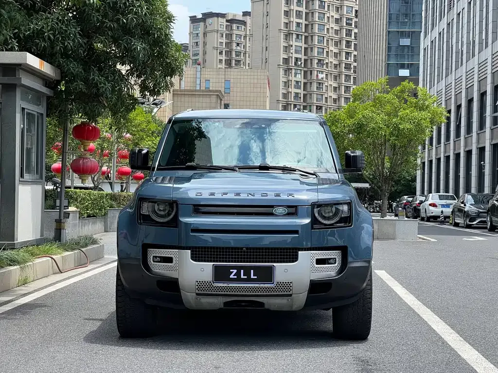 Land Rover Defender — фото 10