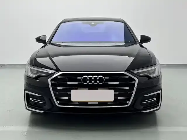 Audi A6L — фото 1