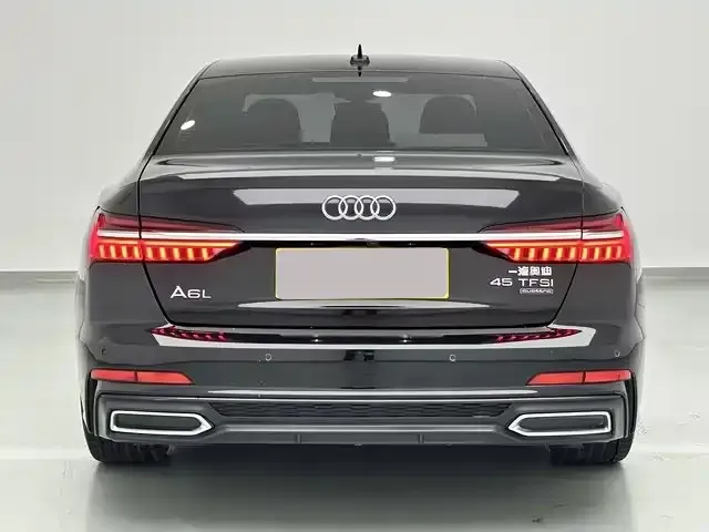 Audi A6L — фото 10