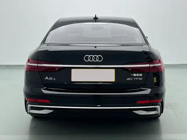 Audi A6L — фото 8