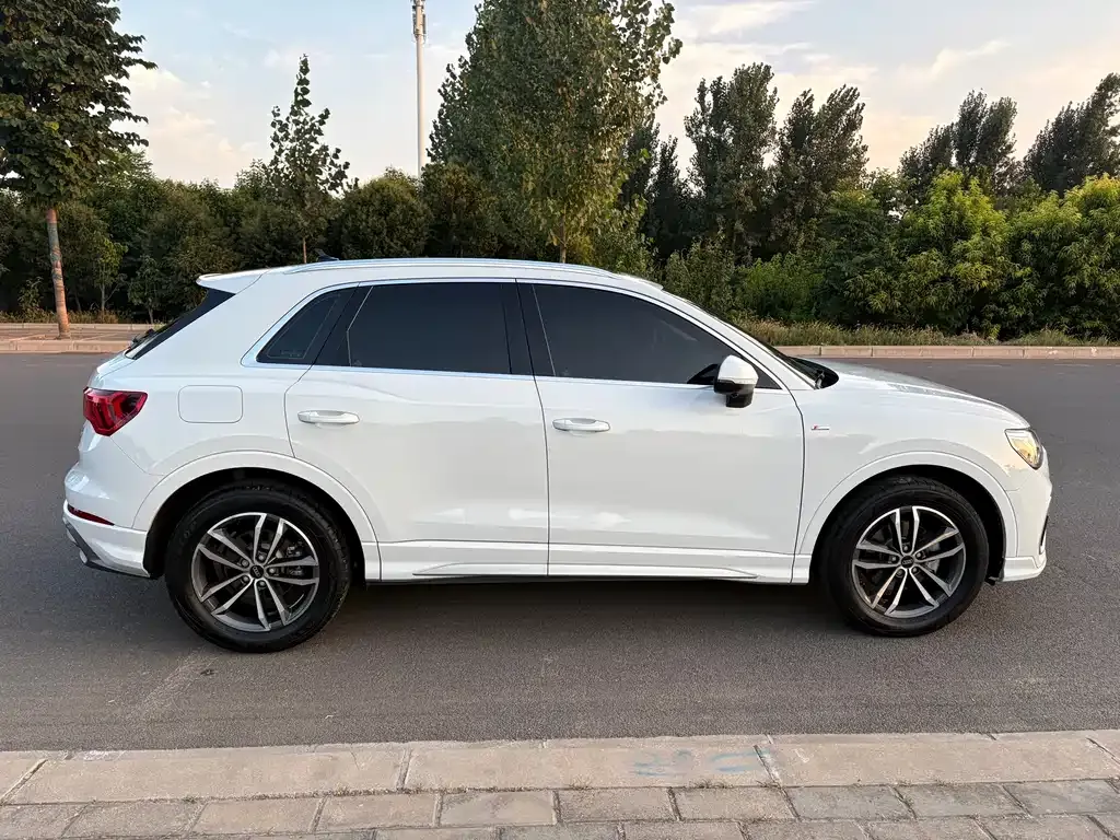 Audi Q3 — фото 7