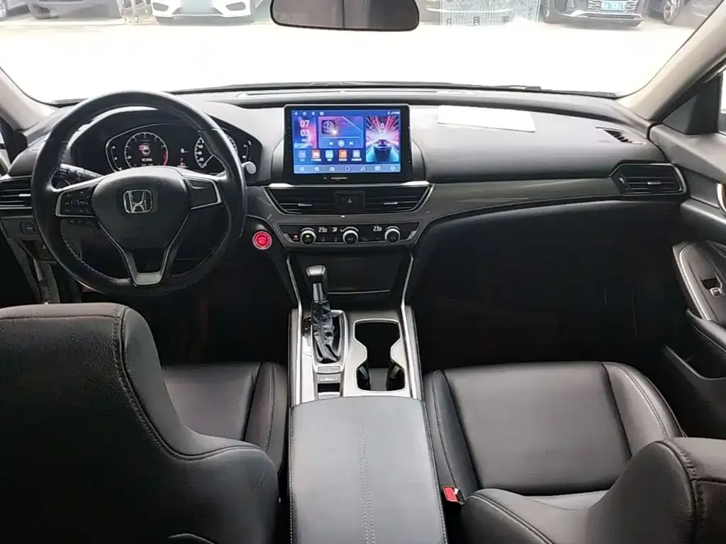 Honda Accord — фото 6