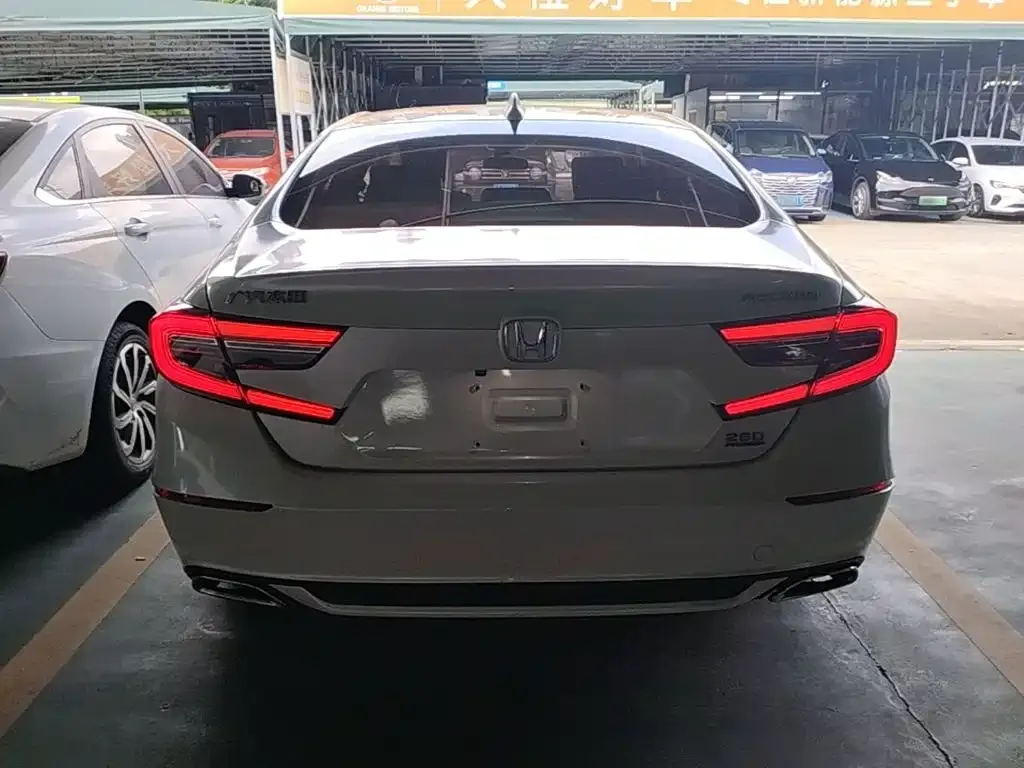 Honda Accord — фото 4
