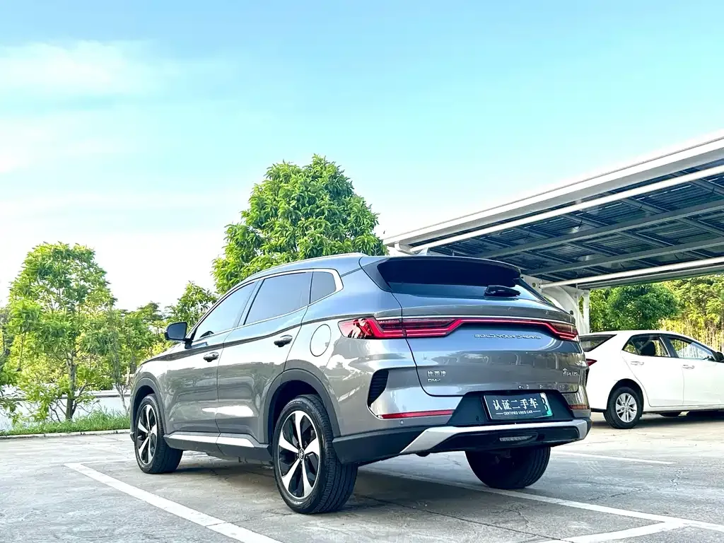 BYD PLUS New Energy — фото 6