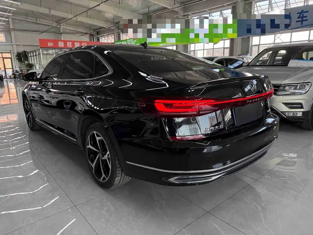 Volkswagen Passat — фото 2