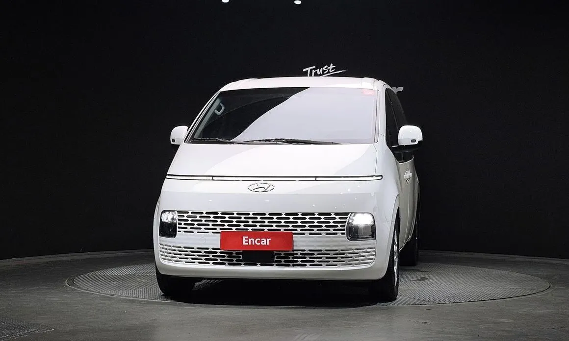 Hyundai Staria — фото 3