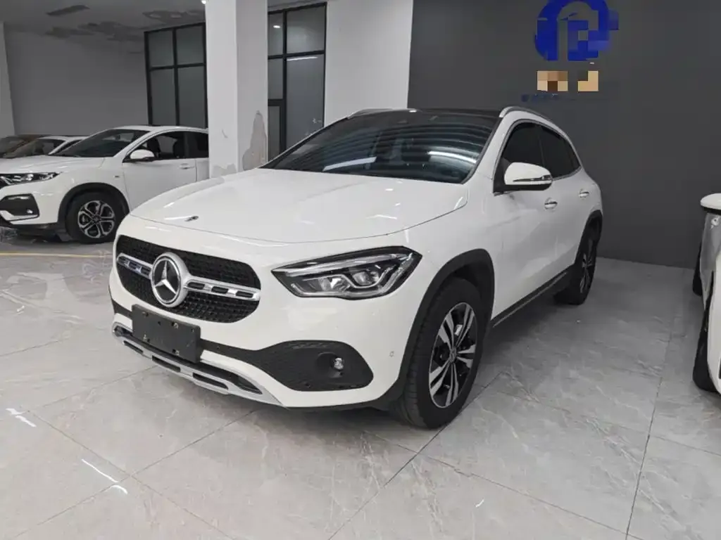 Mercedes-Benz GLA — фото 7
