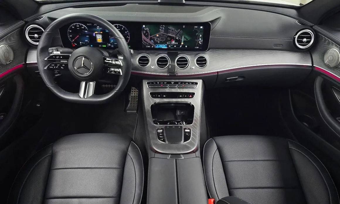 Mercedes-Benz E-Class — фото 10