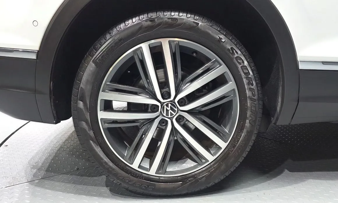 Volkswagen Tiguan — фото 6