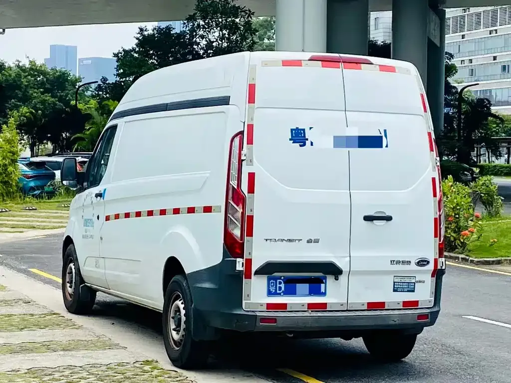 Ford Transit 2022 из CN, фото 7