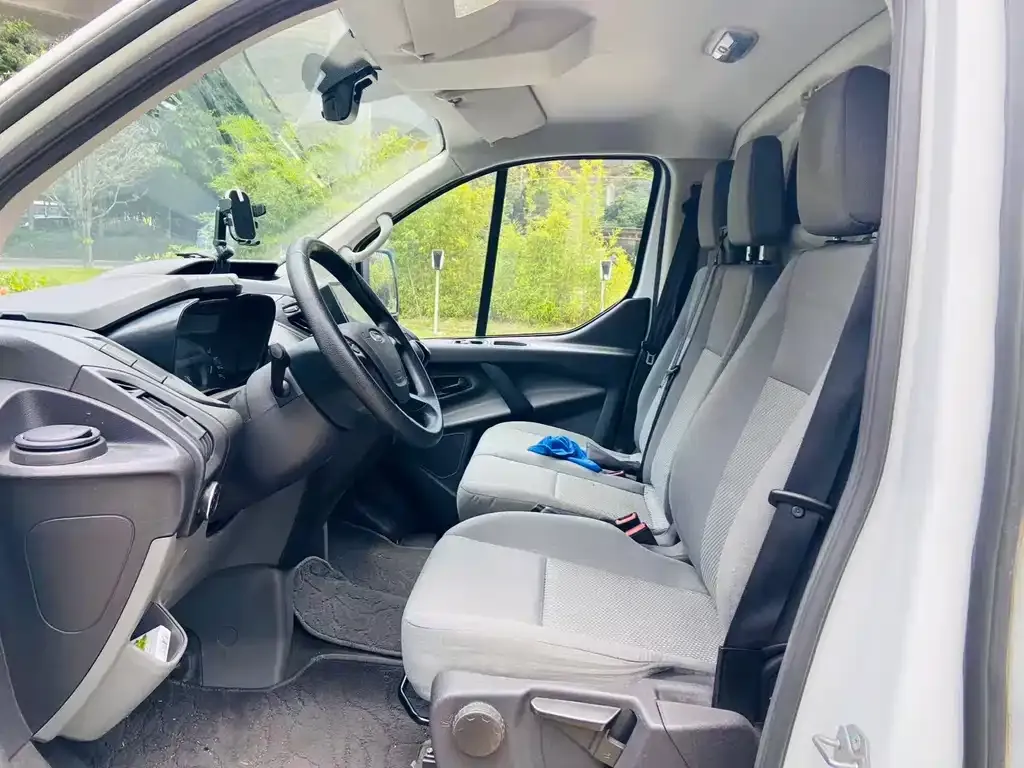 Ford Transit 2022 из CN, фото 9