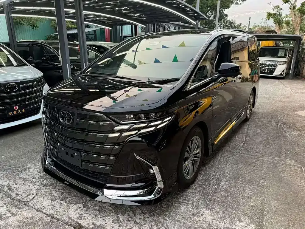 Toyota Alphard — фото 7