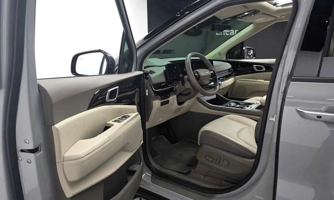 Kia Carnival — фото 10