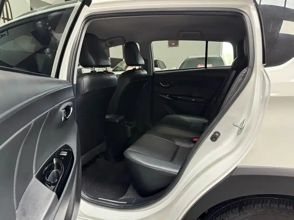 Toyota Yaris L 2023 из CN, фото 8