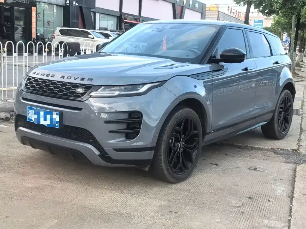 Land Rover Evoque — фото 1