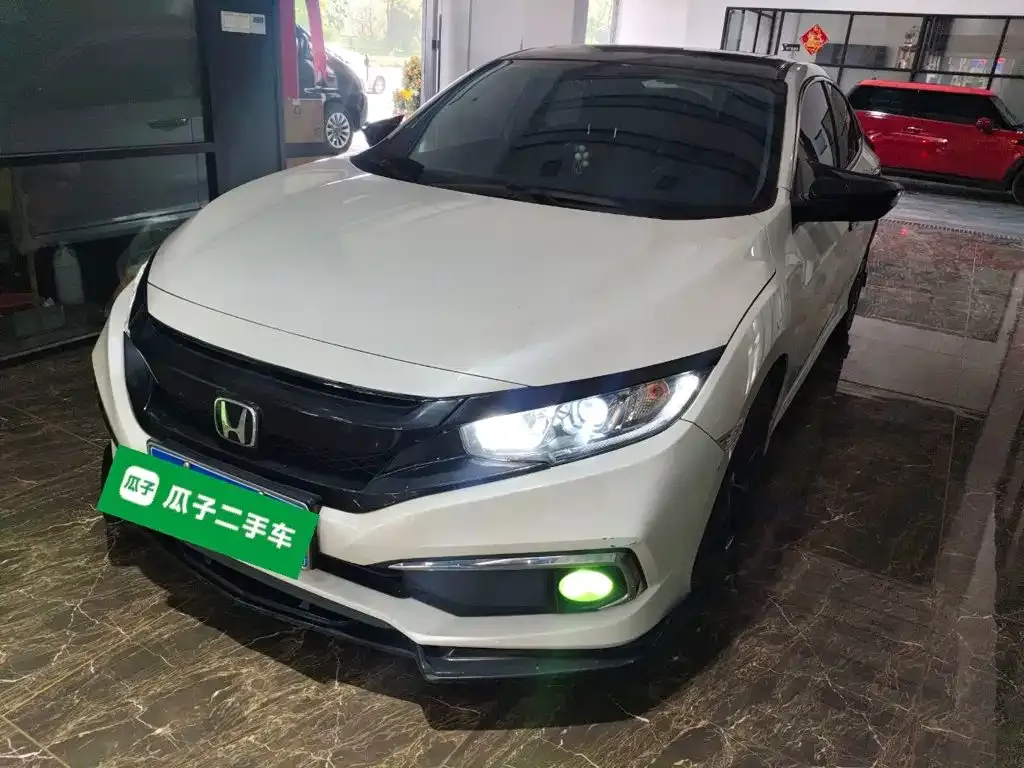 Honda Civic — фото 7
