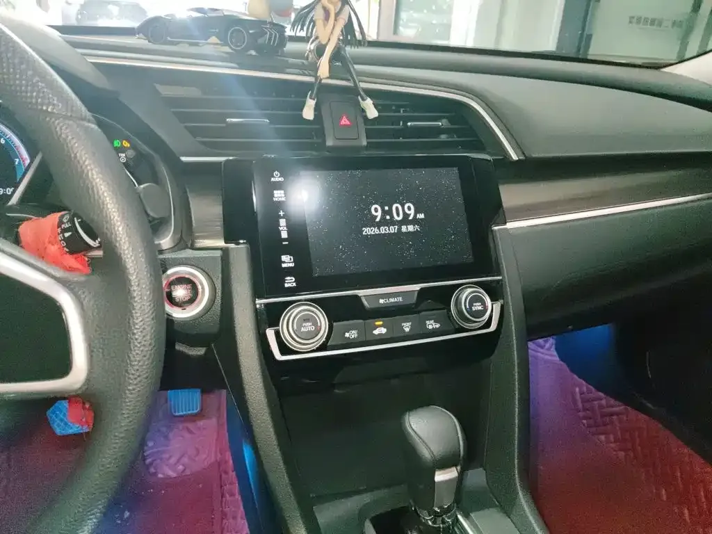 Honda Civic — фото 9