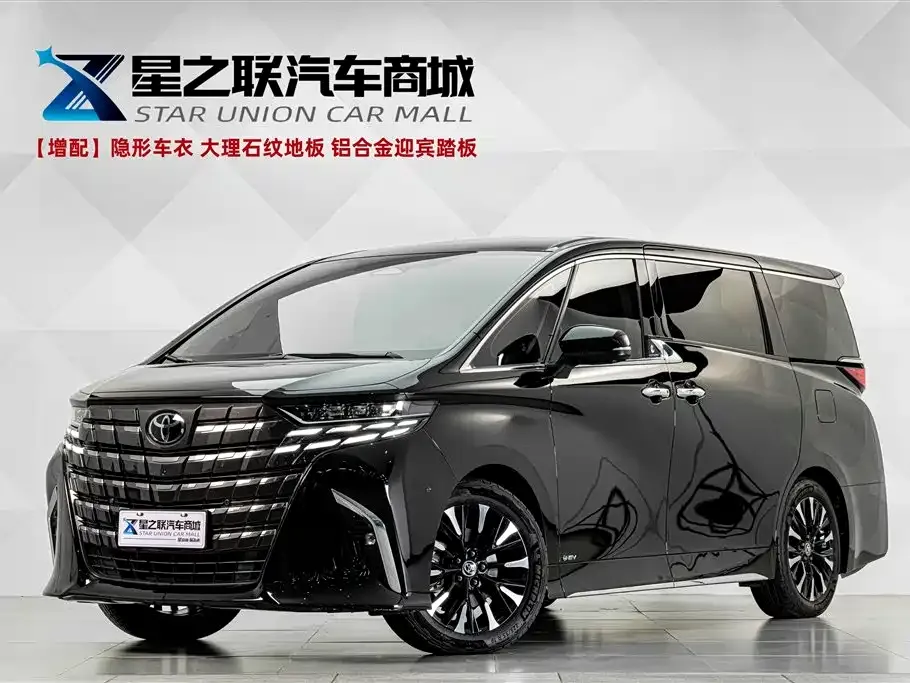 Toyota Alphard — фото 1