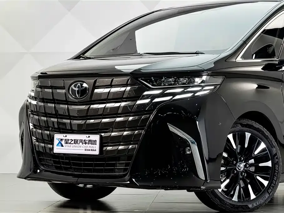 Toyota Alphard — фото 5
