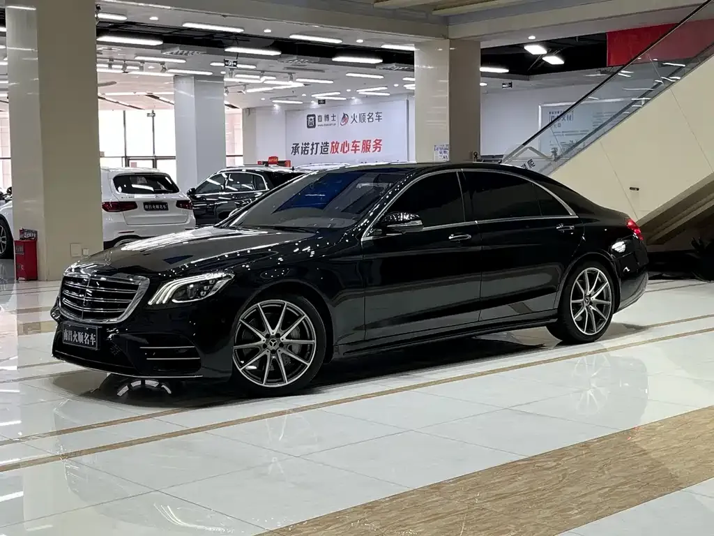 Mercedes-Benz S-Class — фото 1