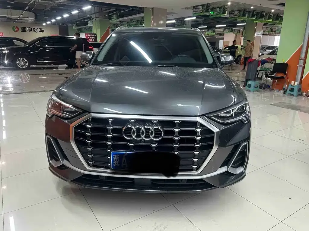 Audi Q3 — фото 8