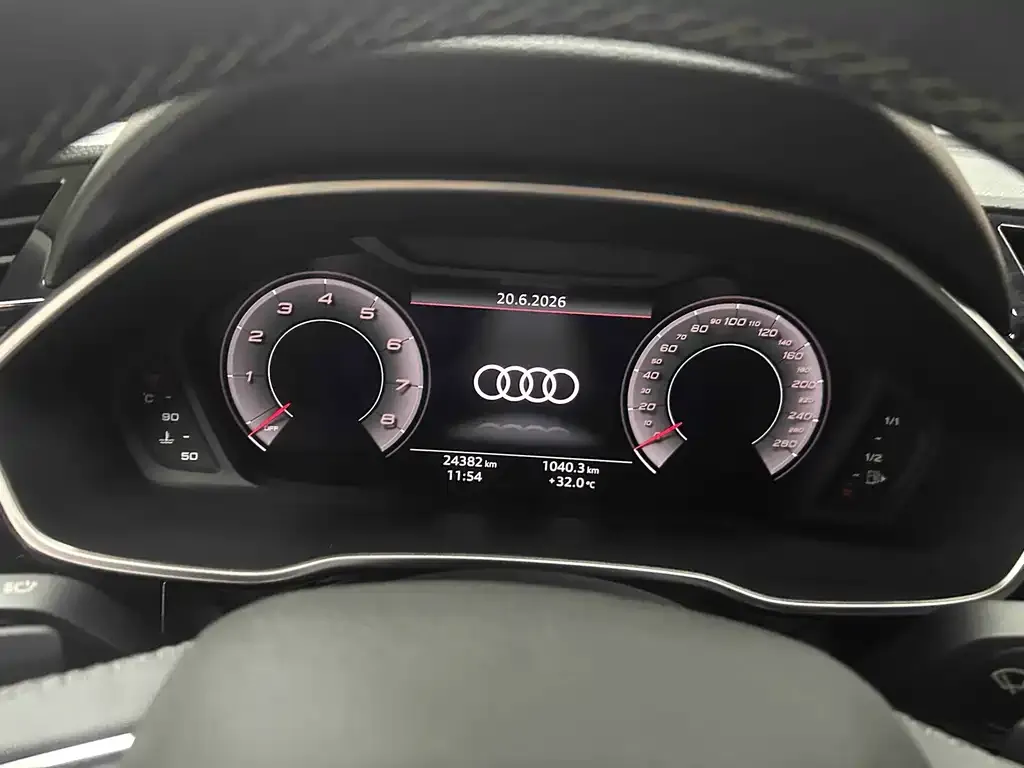 Audi Q3 — фото 2