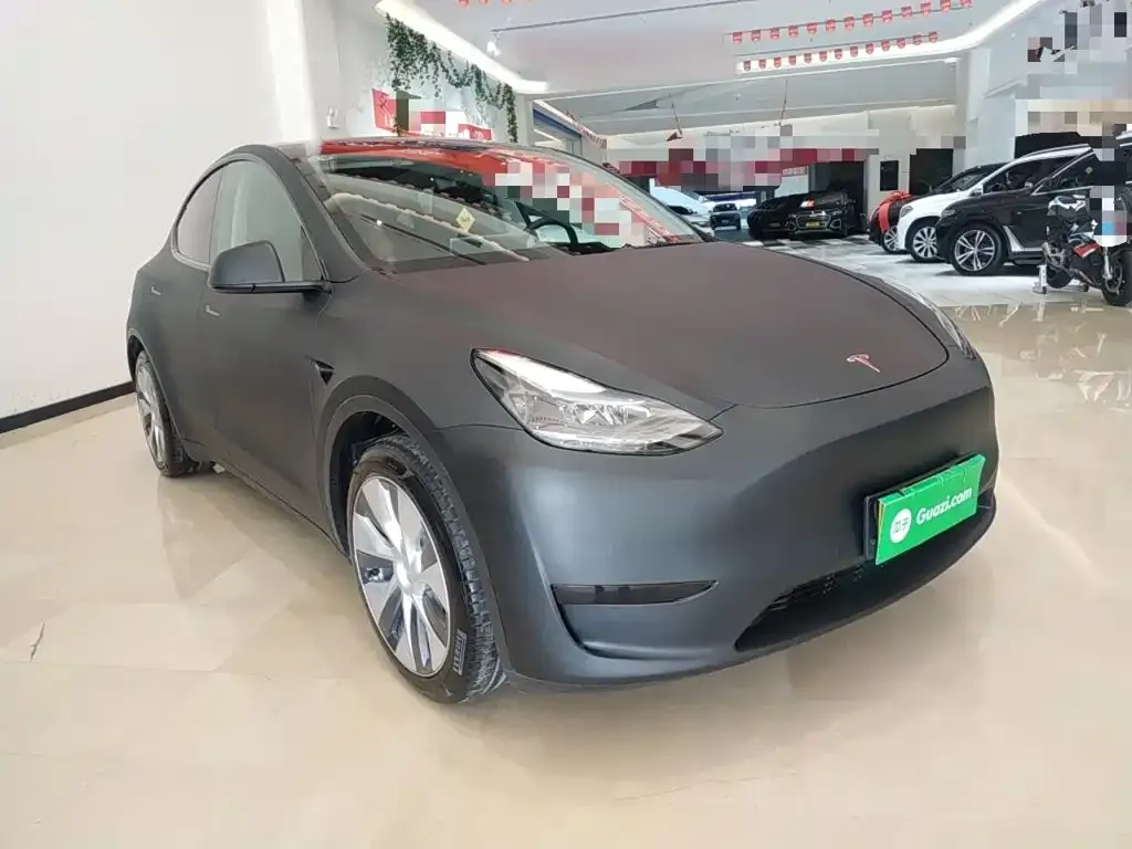 Tesla Model Y — фото 8