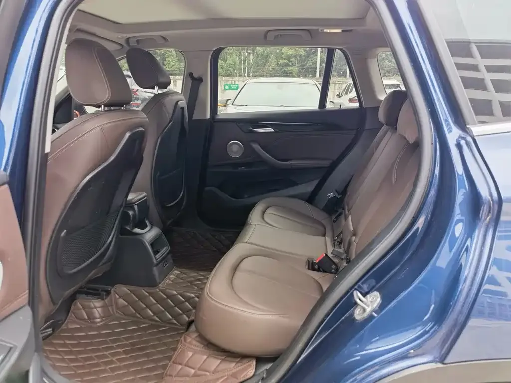 BMW X1 2022 из CN, фото 7