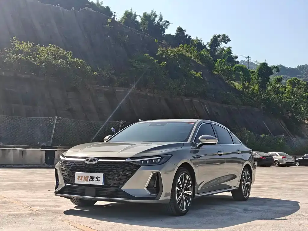 Chery Arrizo 8