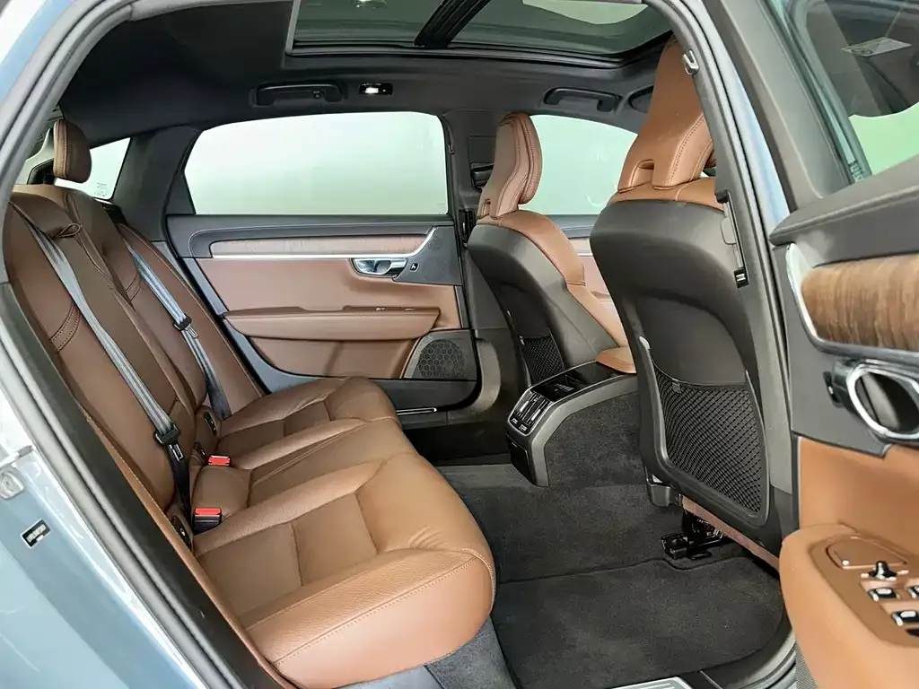 Volvo S90 — фото 3