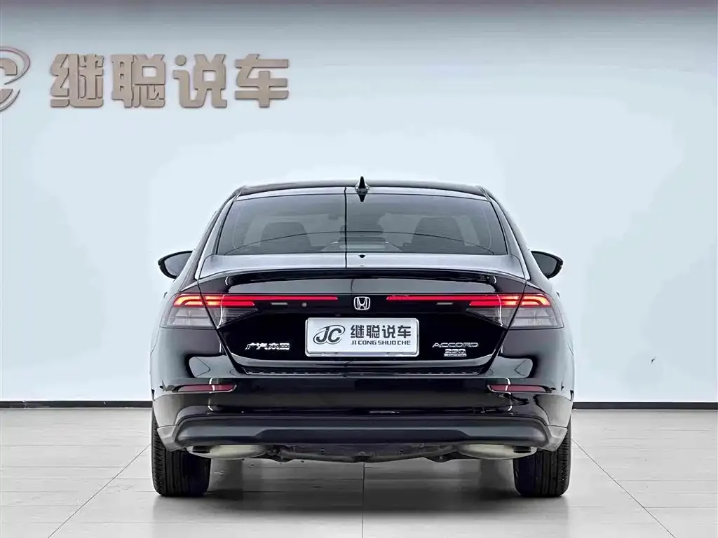 Honda Accord 2024 из CN, фото 10