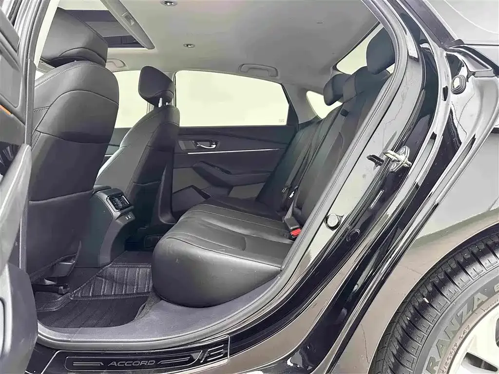Honda Accord 2024 из CN, фото 5