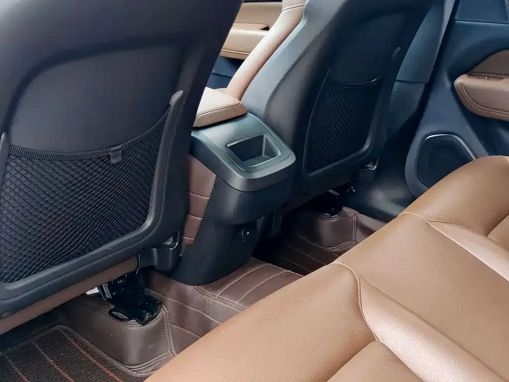 Volvo XC60 2021 из CN, фото 3