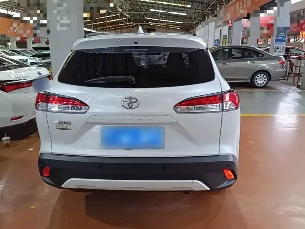 Toyota Corolla Cross — фото 9