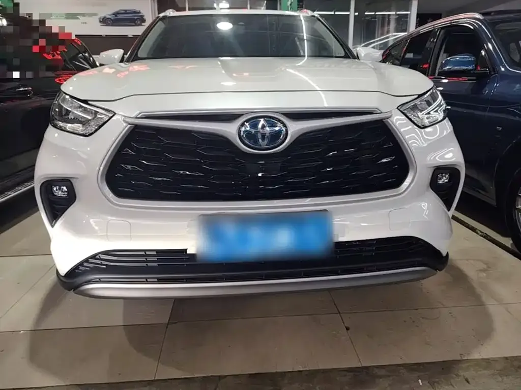 Toyota Highlander — фото 4